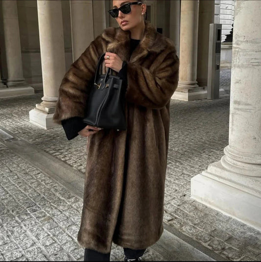 St. Moritz - Elegant women's fur coat